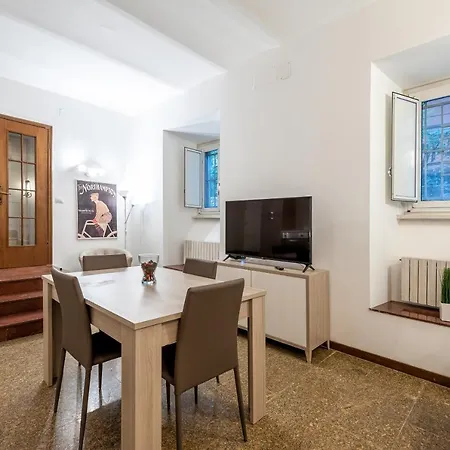 Apartment Tour De Rom